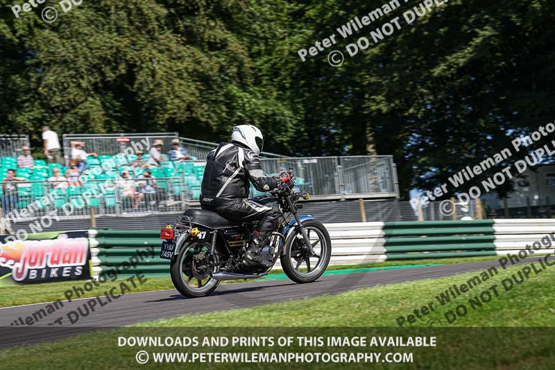 Vintage motorcycle club;eventdigitalimages;mallory park;mallory park trackday photographs;no limits trackdays;peter wileman photography;trackday digital images;trackday photos;vmcc festival 1000 bikes photographs
